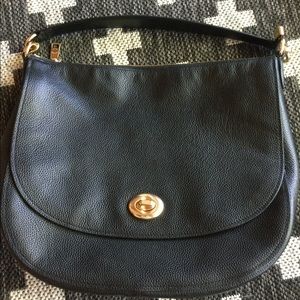 Pristine Coach leather handbag / Gold hardware